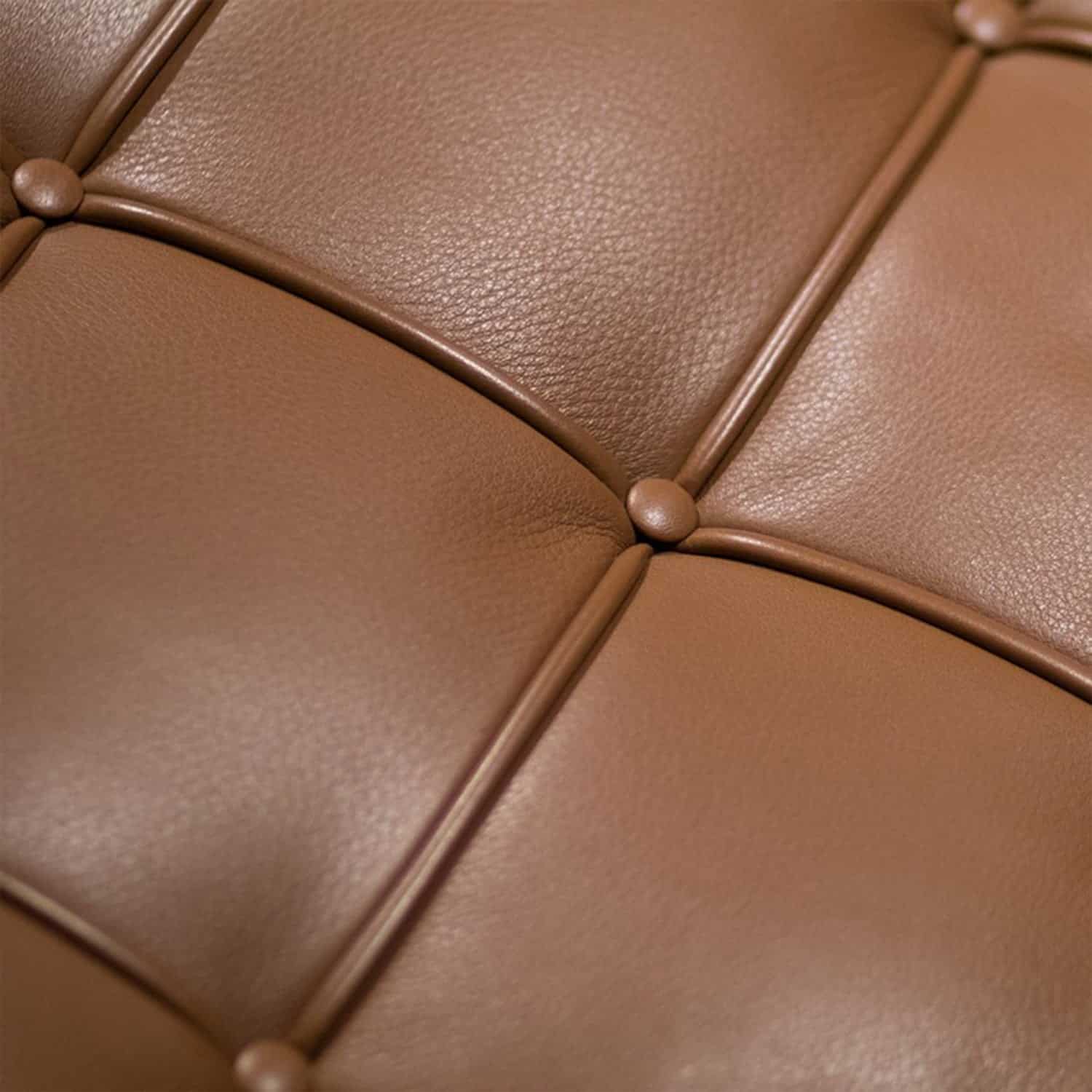 Loungestol_i_Brun_Laeder