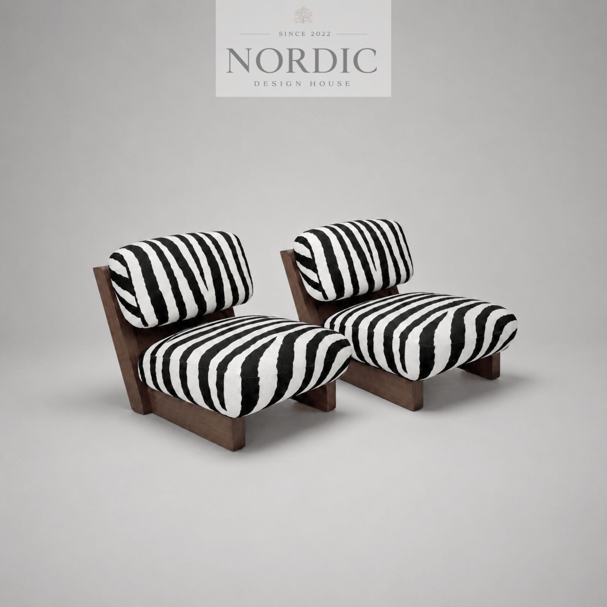 Design loungestol Zenore i eksklusiv zebra-polstring med træbase