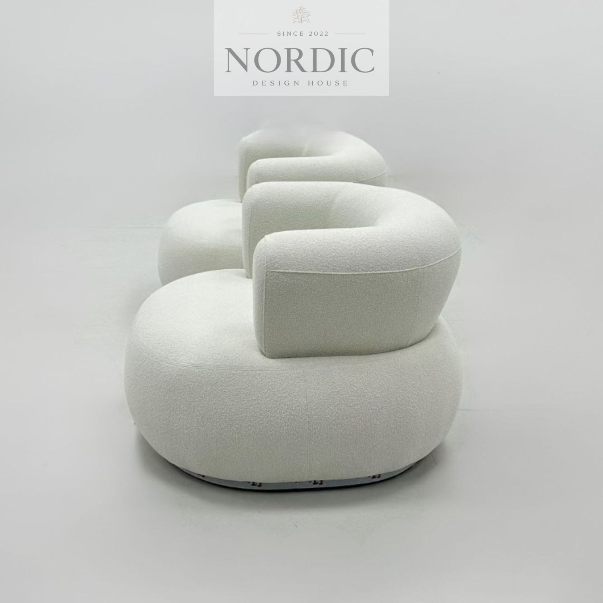 Luksuriøs og elegant loungestol med stilfuldt design til stuen